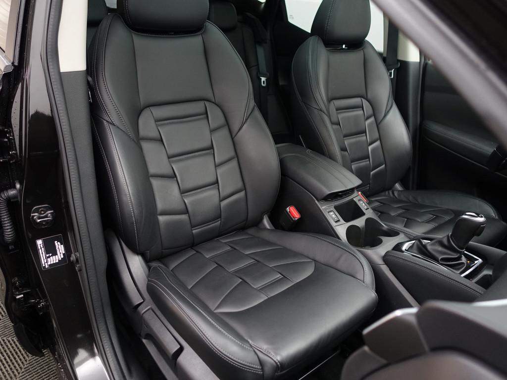 Nissan QASHQAI 1.3 DIG-T Premium Edition Aut- NAP 56dkm Desi, Gebruikt, Met garantie (alle), Zwart, Bedrijf