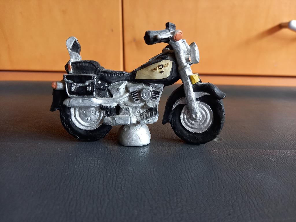 motor beeldje, Verzamelen, Beelden en Beeldjes, Ophalen of Verzenden, Zo goed als nieuw, Overige typen
