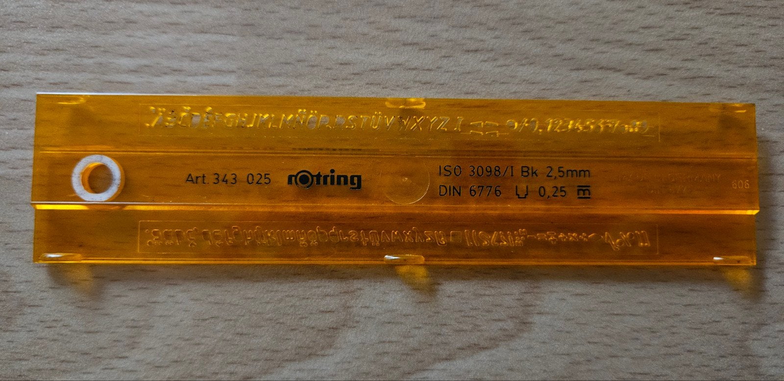 Rotring lettersjabloon 2,5 mm, Ophalen of Verzenden, Gebruikt