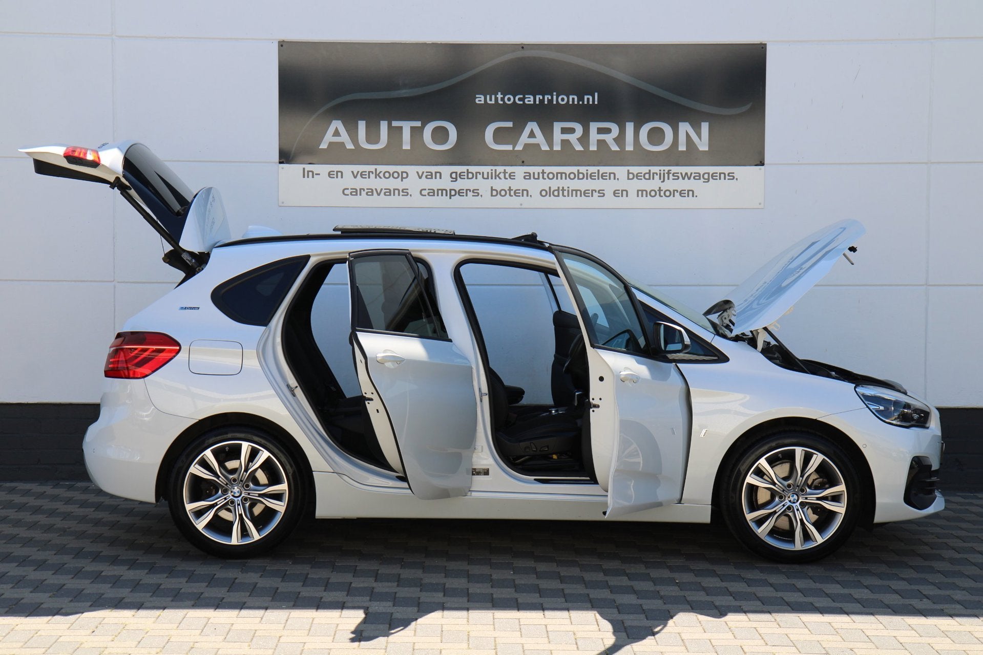 BMW 2-serie Active Tourer 225xe iPerformance Pano Camera LED, Automaat, Zwart, Leder en Stof, Wit