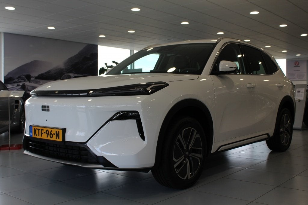 GEELY Starray EM-i 1.5 Pro Plug-in/CARPLAY/CRUISE/360, Auto's, Dealer onderhouden, Zwart, 4 cilinders, Wit