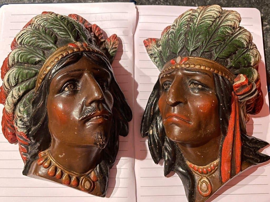 twee indianen hoofden, Ophalen of Verzenden, Gebruikt, Mens