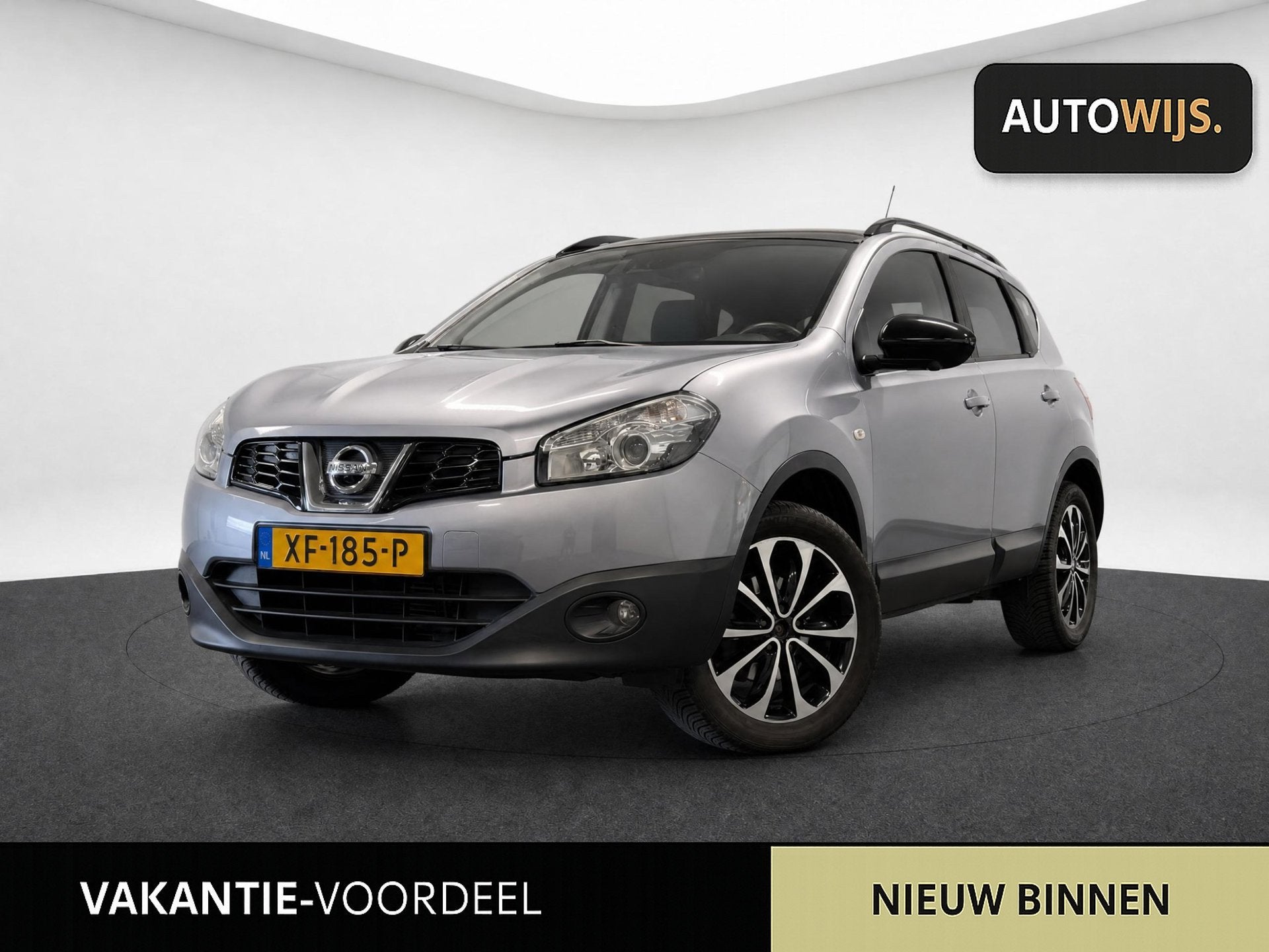 Nissan Qashqai 2.0 Connect Edition|AUT|CAMERA|PANO|TREKHAAK|, Euro 5, Gebruikt, Zwart, 4 cilinders