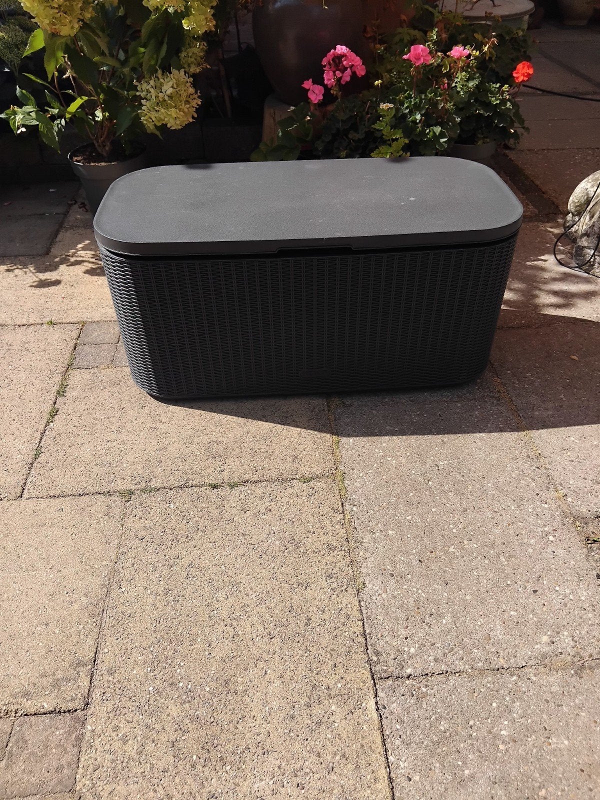 Een Cool box en bijzettafel van wicker mist 4 pootjes, Ophalen, Gebruikt