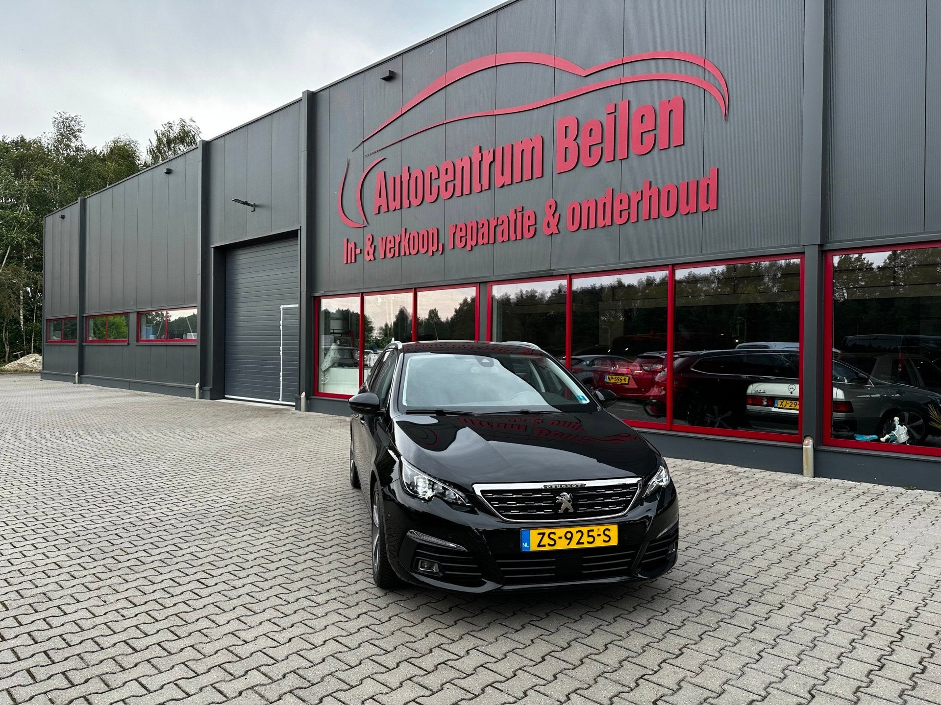 Peugeot 308 SW 1.5 BlueHDi Blue Lease Premium/Nieuwe Distr., Auto's, Voorwielaandrijving, 28 km/l, Gebruikt, 4 cilinders