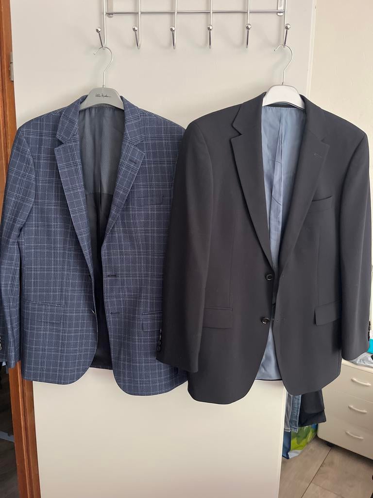 Twee Heren Colberts: Hugo Boss & Bertolucci 50, Ophalen of Verzenden, Zo goed als nieuw, Maat 52/54 (L), Blauw