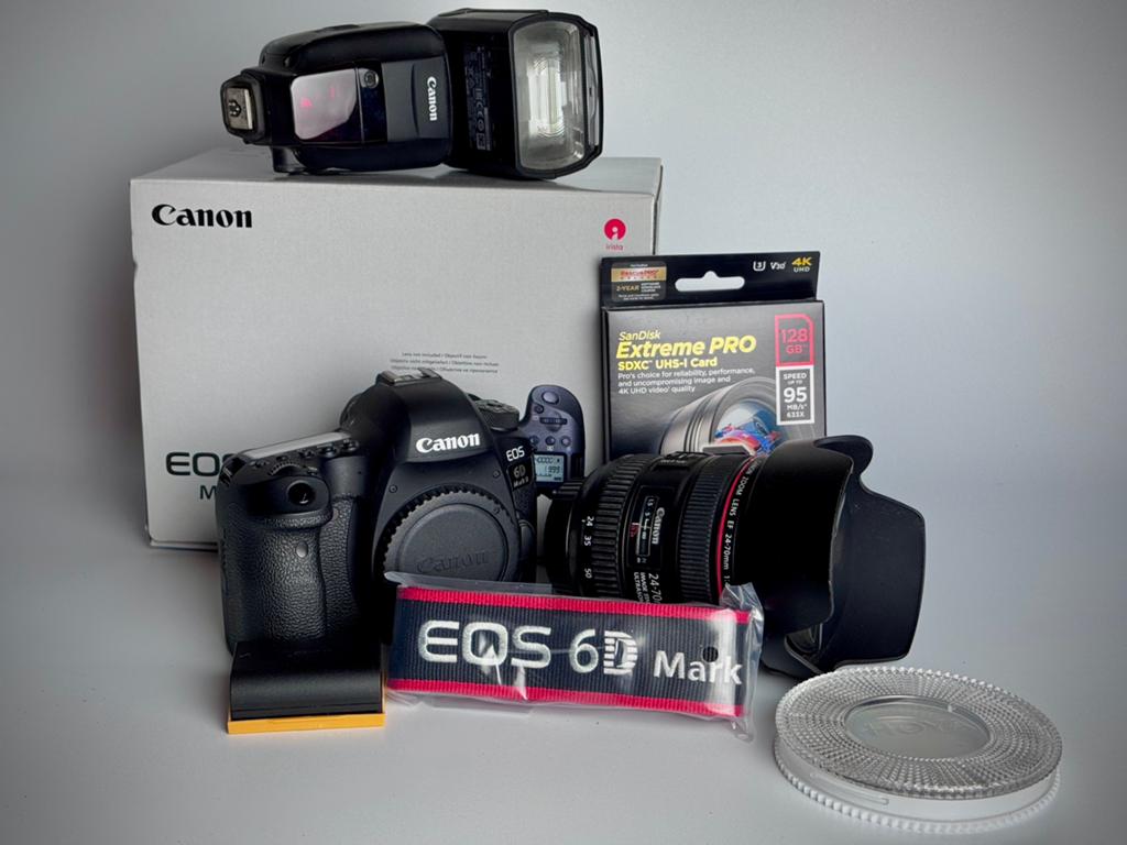 Canon 6D Mark ii (2) nieuwstaat met veel extra! 1.694 clicks, Audio, Tv en Foto, Fotocamera's Digitaal, Ophalen of Verzenden, Zo goed als nieuw