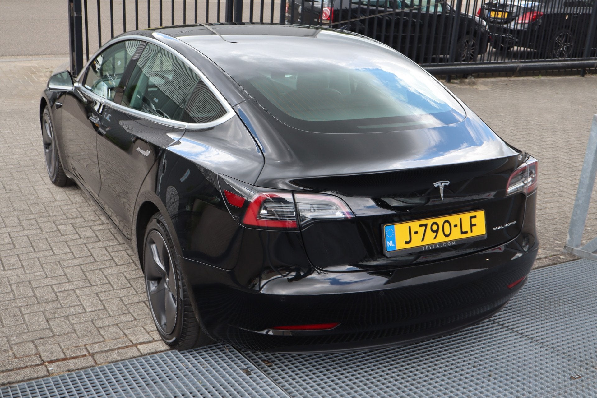 Foto 10 van Tesla Model 3 Long Range AWD 75 kWh Nederlandse auto/Panoram