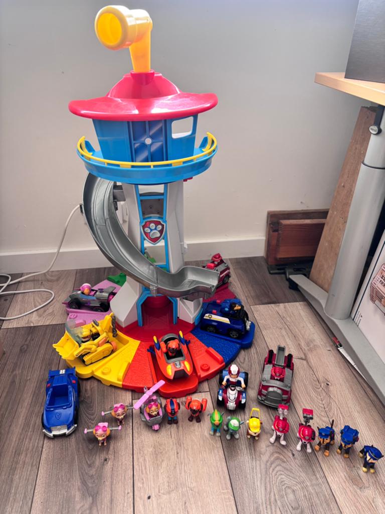 Paw Patrol Uitkijktoren met extra’s, Ophalen, Zo goed als nieuw