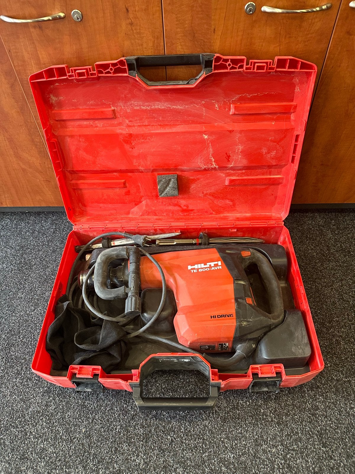 Hilti TE 800-AVR Boor- en Breekhamer in Koffer, Doe-het-zelf en Verbouw, Boor- en/of Breekhamer, Ophalen of Verzenden, Klopboormechanisme