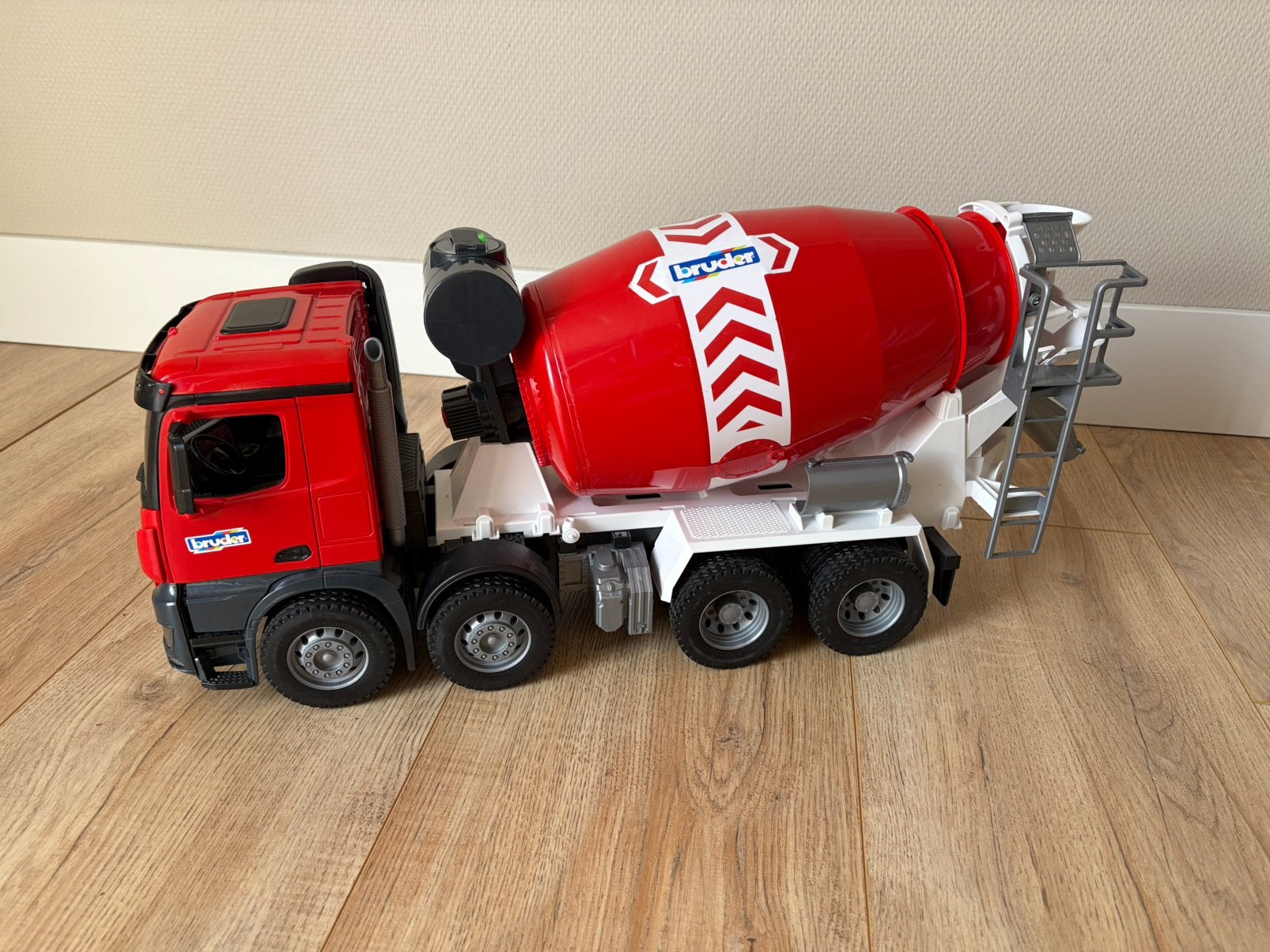 Bruder 03655 Mercedes-Benz MB Arocs cementmixer, Ophalen, Zo goed als nieuw