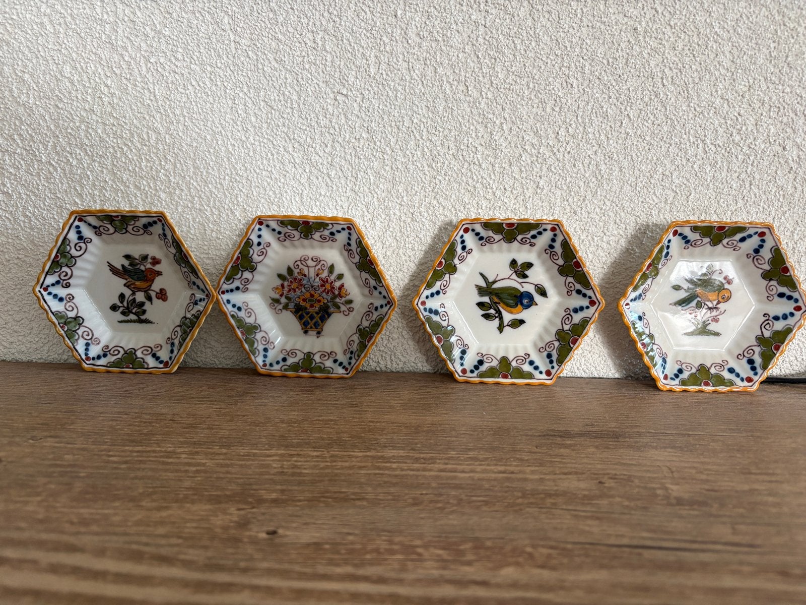 Makkum Tichelaar zeskantige schaaltjes (5 stuks), Ophalen