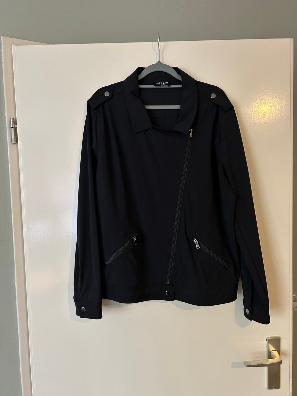 Nieuw Jasje Lady Day, Ophalen, Zwart, Maat 46/48 (XL) of groter, Zo goed als nieuw