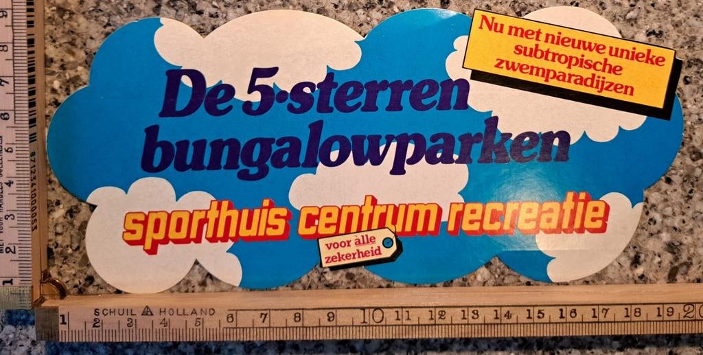 Vintage sticker Sporthuis Centrum Recreatie bungalowpark, Ophalen of Verzenden, Zo goed als nieuw, Overige typen