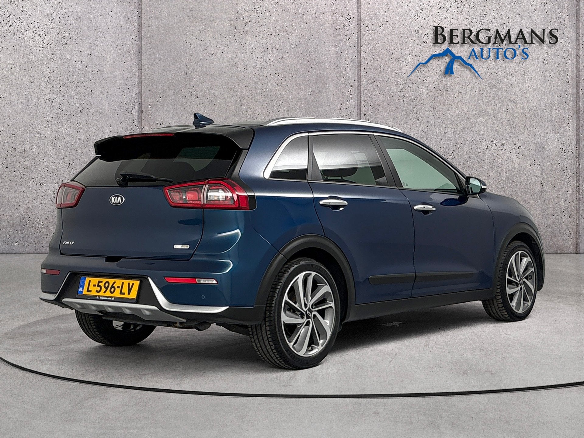 Kia Niro 1.6 Hybrid DynamicPlusLine // DEALERONDERHOUDEN //, Gebruikt, Blauw, Leder en Stof, 23 km/l