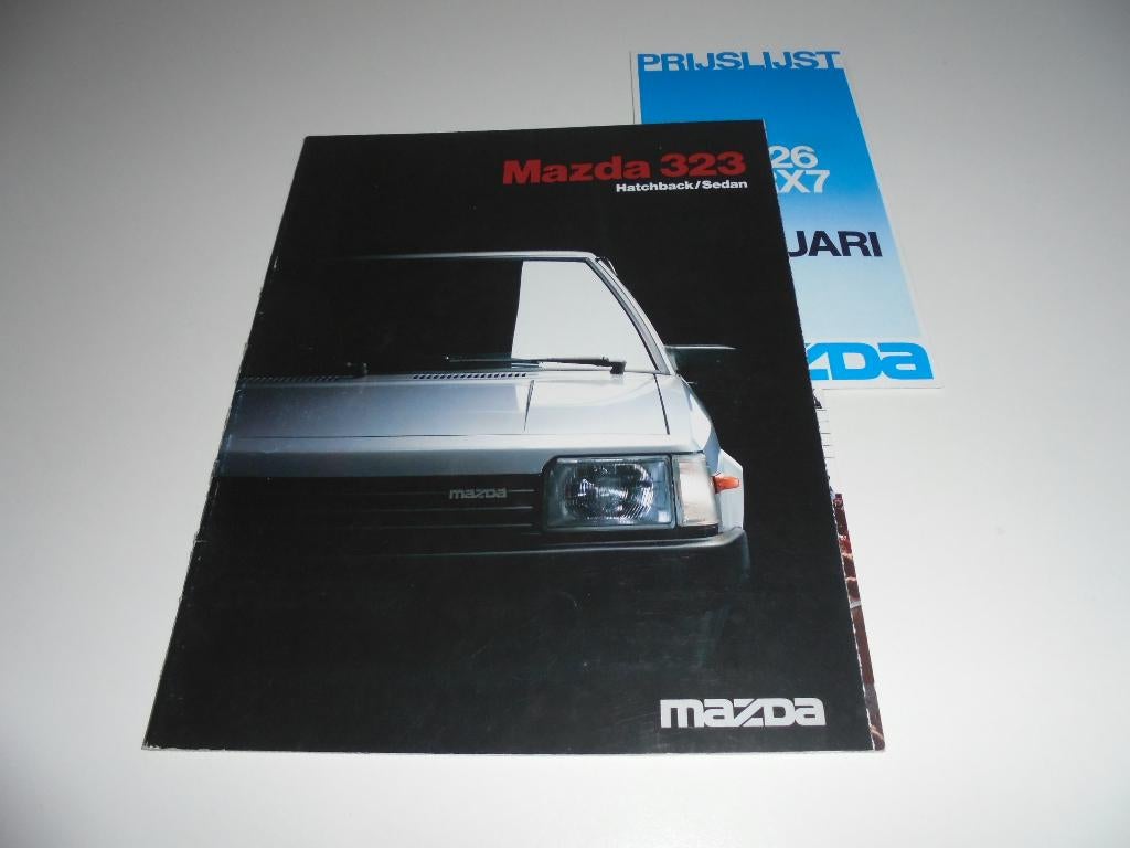 brochure Mazda 323  1983, Boeken, Ophalen of Verzenden, Zo goed als nieuw, Mazda