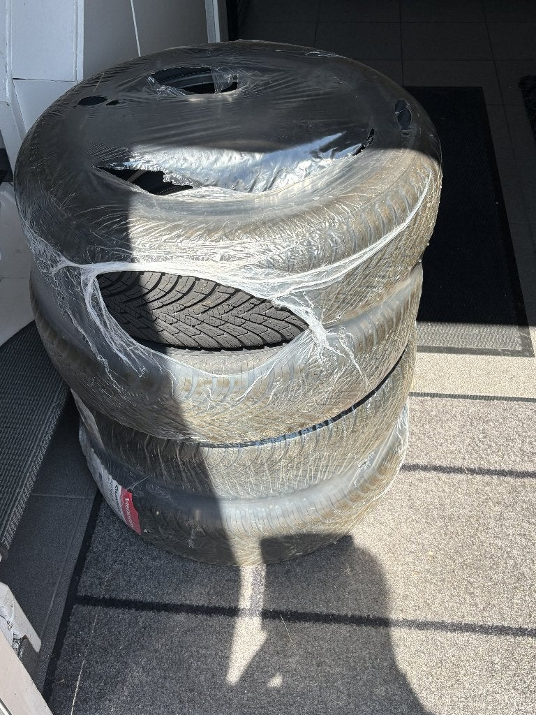 4 nieuwe autobanden Vredestein, Ophalen, 18 inch, Bestelwagen, Nieuw