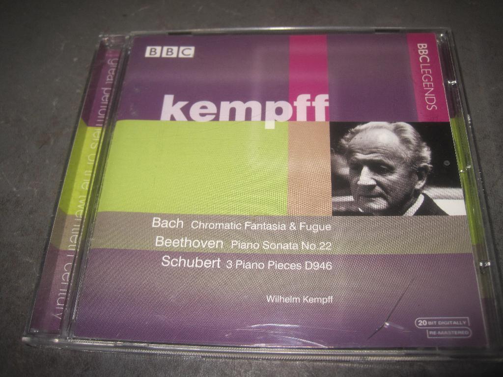 Wilhelm Kempff piano Bach Beethoven Schubert BBC legends, Ophalen of Verzenden, Classicisme, Zo goed als nieuw, Kamermuziek