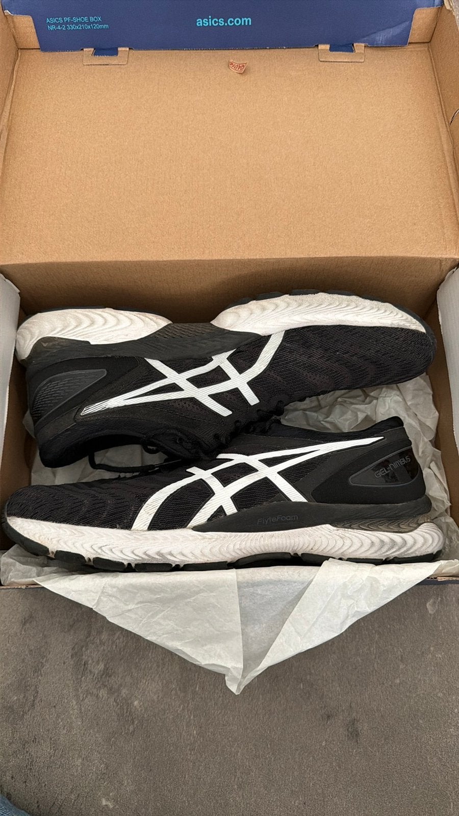 Asics gel nimbus 22  maat 43,5 US 9,5, Nieuw, Ophalen of Verzenden, Sportschoenen, Zwart
