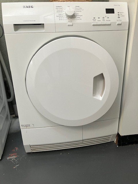 Condensdroger AEG Lavatherm, Ophalen, 6 tot 8 kg, Gebruikt, Voorlader