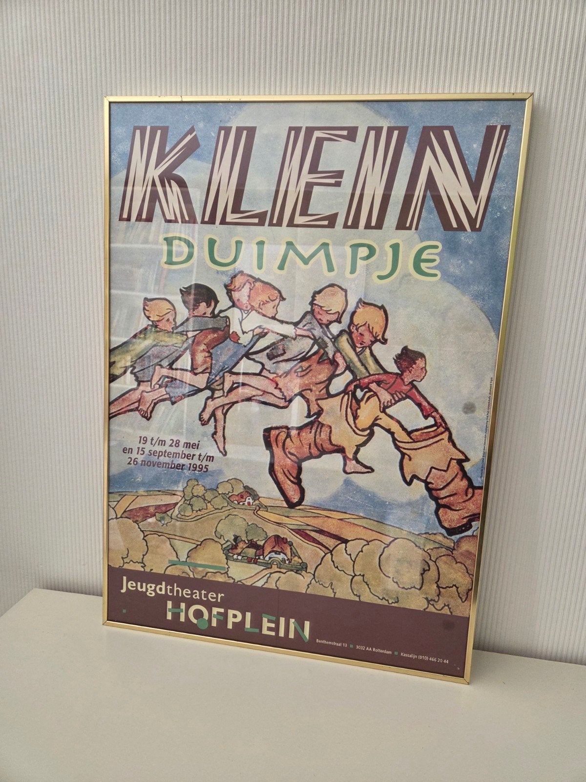 Originele ingelijste theaterposter Klein Duimpje 1995, Ophalen, Met lijst, A1 t/m A3, Overige onderwerpen