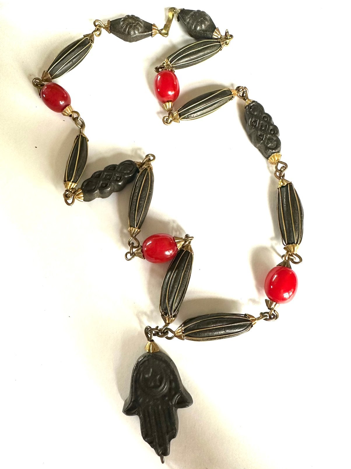Oude Skhab ketting met rode bakeliet kralen, Overige materialen, Gebruikt, Overige kleuren, Verzenden