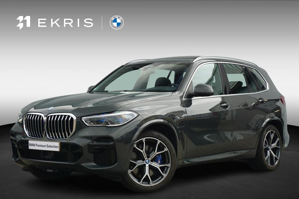 BMW X5 xDrive45e | M Sport | Trekhaak | Schuif-kanteldak | H, Gebruikt, 394 pk, Met garantie (alle), Alcantara
