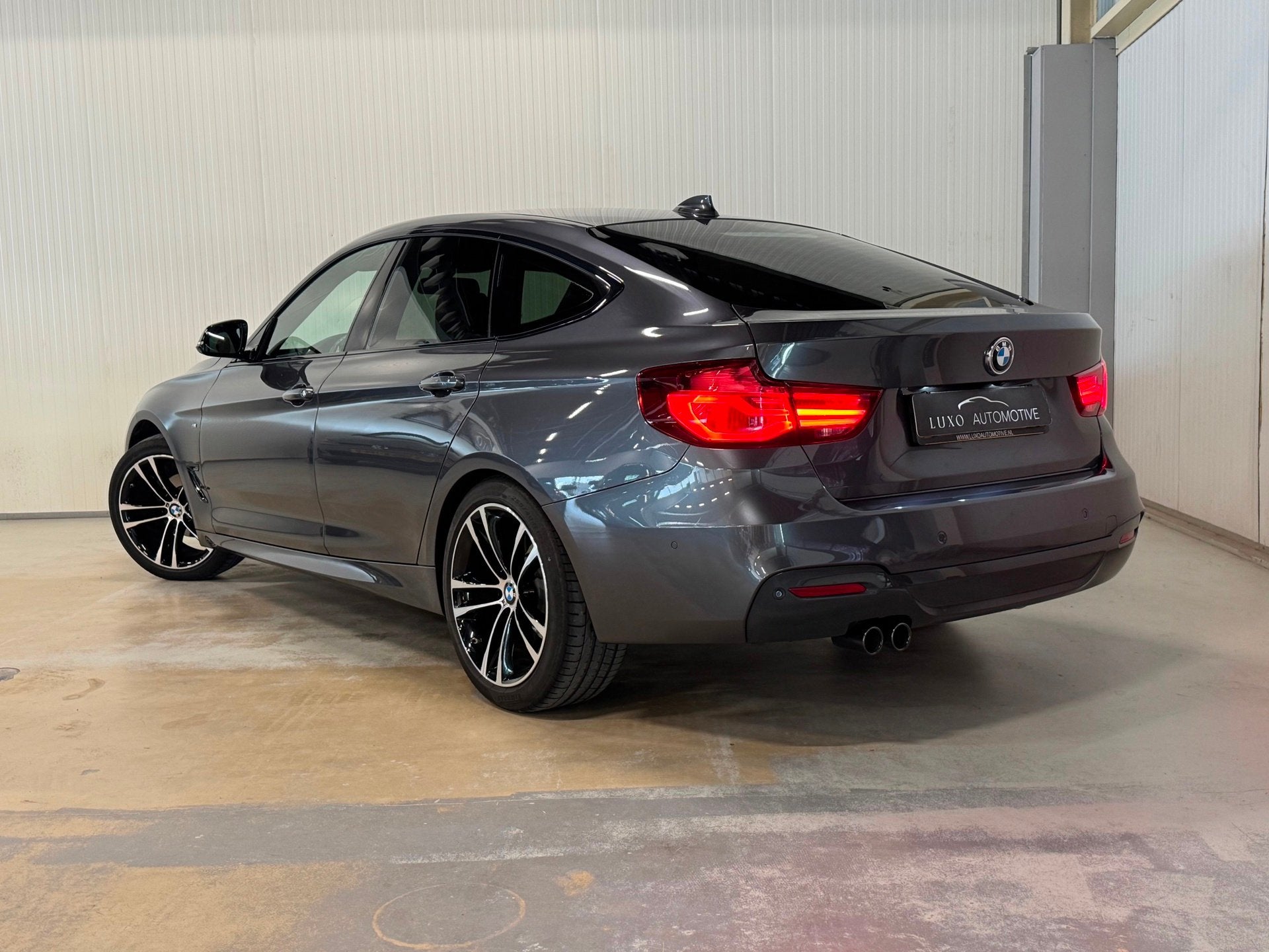 BMW 3-serie Gran Turismo 320i High Executive Edition | NAP |, Auto's, BMW, Automaat, Achterwielaandrijving, Gebruikt, Euro 6