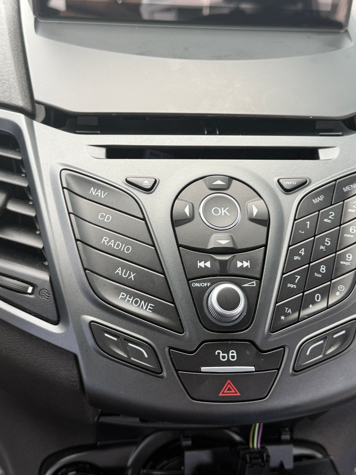 Ford Fiesta / Transit CarPlay + Achteruitrijcamera Inbouw, Auto diversen, Ophalen, Nieuw
