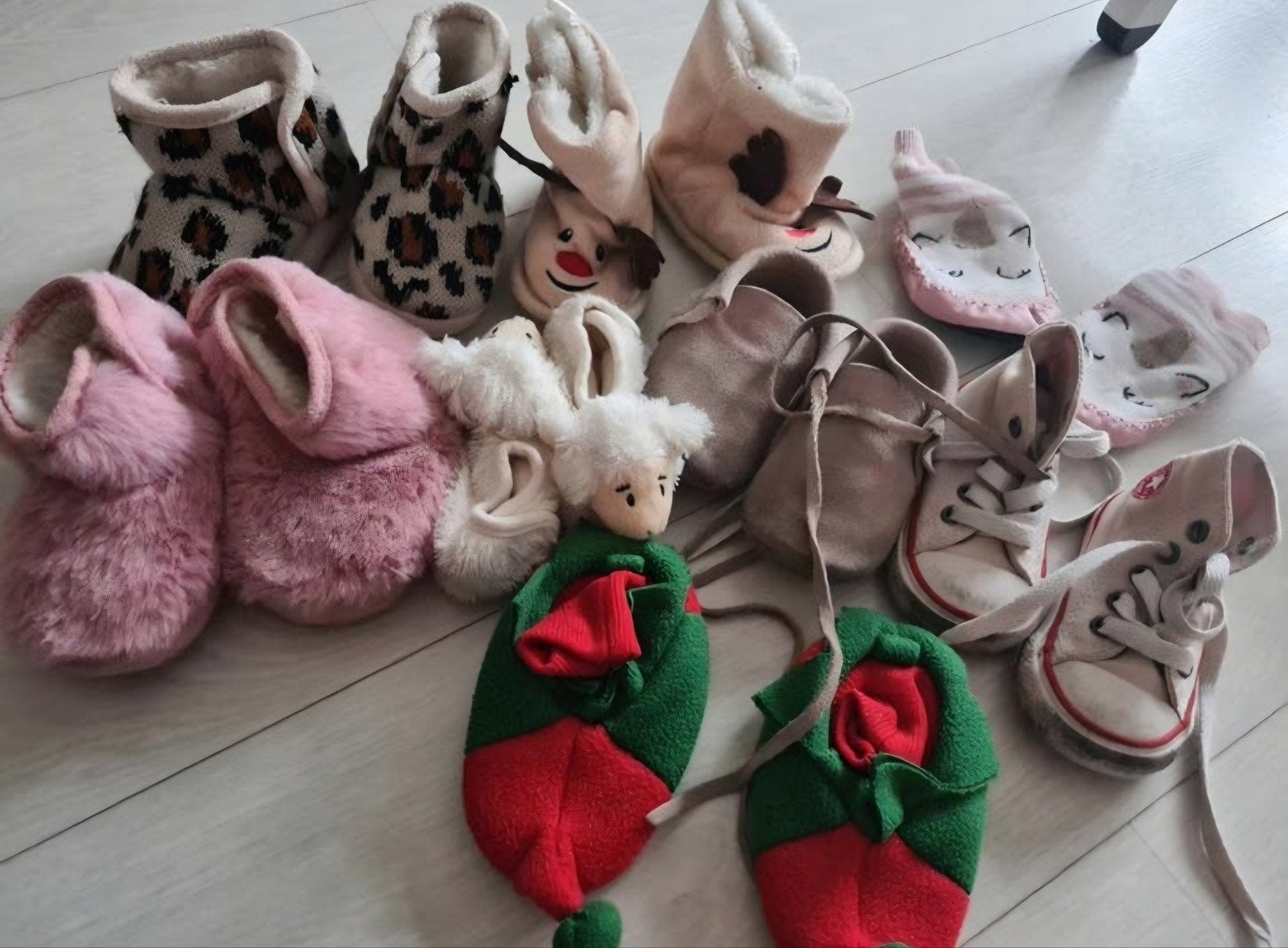 8 paar schoenen en sloffen vanaf maat 18 en groter, Ophalen of Verzenden, Zo goed als nieuw, Schoentjes