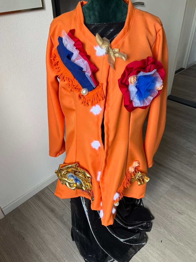 Koninginnedag jas geheel nieuw. Maat l/xl, Kleding | Dames, Carnavalskleding en Feestkleding, Maat 46/48 (XL) of groter, Zo goed als nieuw