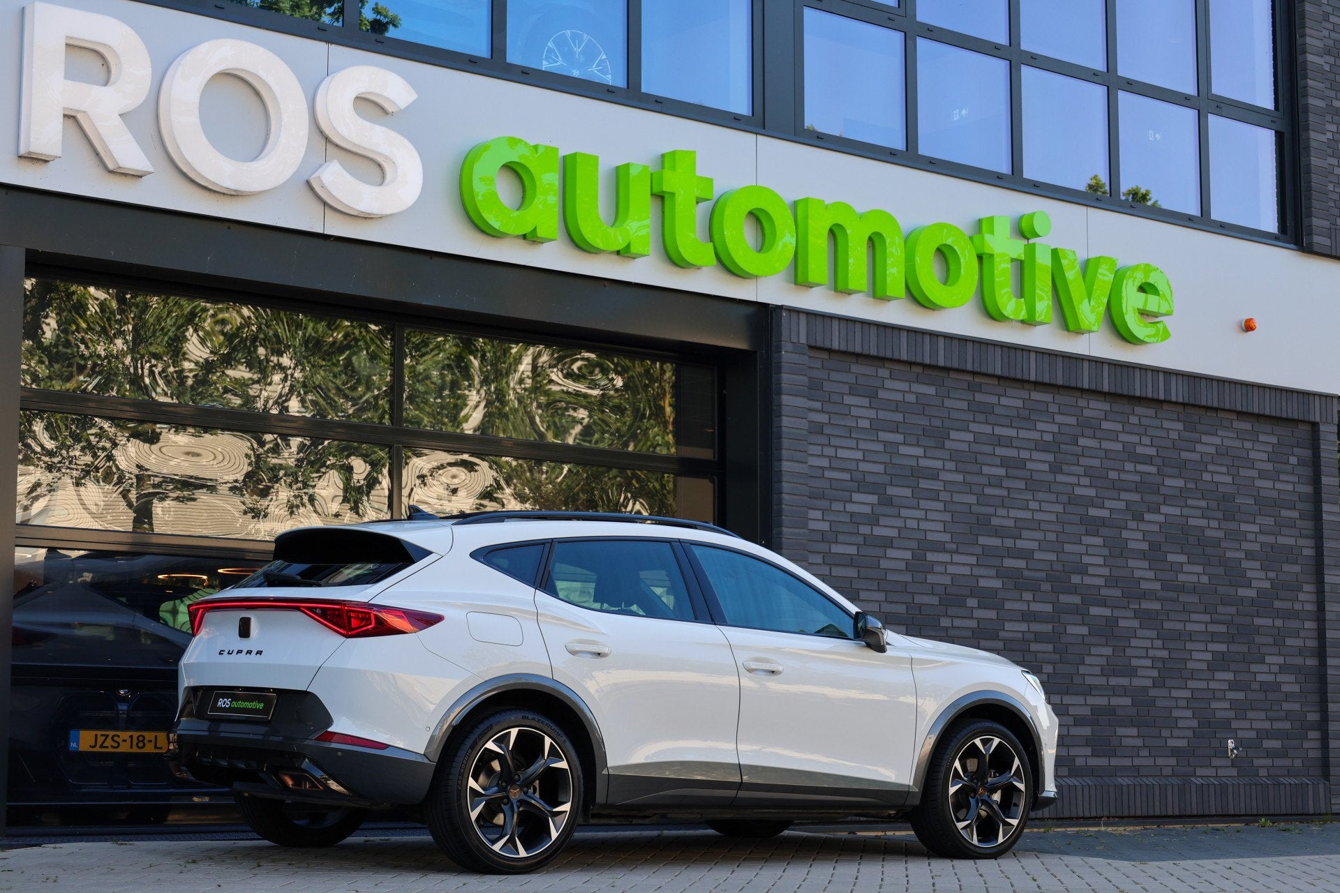 CUPRA Formentor 1.4 e-Hybrid Business | BTW | PANO | ACC | S, Auto's, Cupra, Dealer onderhouden, Gebruikt, Zwart, 4 cilinders