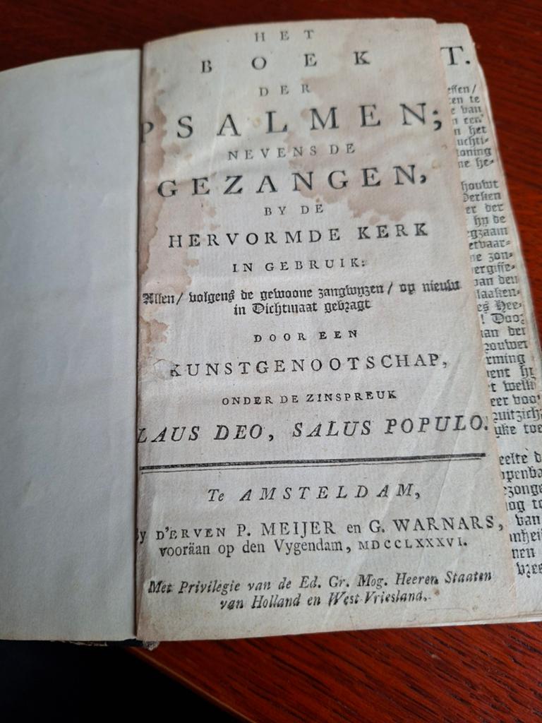 Het boek der psalmen, nevens de gezangen ., Antiek en Kunst, Antiek | Boeken en Bijbels, Ophalen of Verzenden