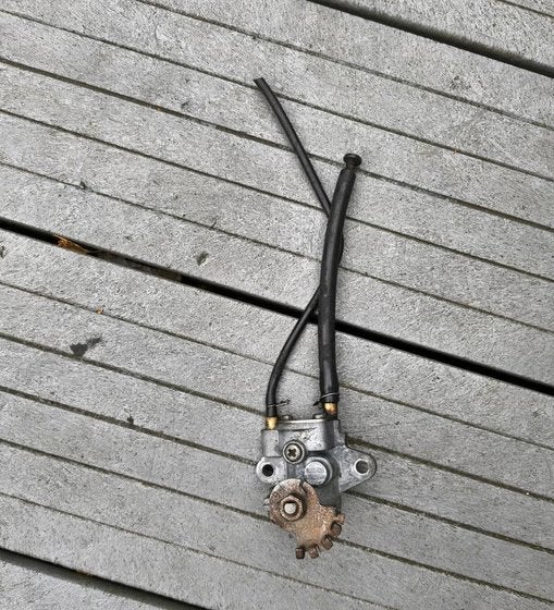 Peugeot Speedfight en Vivacity verticaal 2t oliepomp., Ophalen of Verzenden, Gebruikt, Overige typen, Peugeot