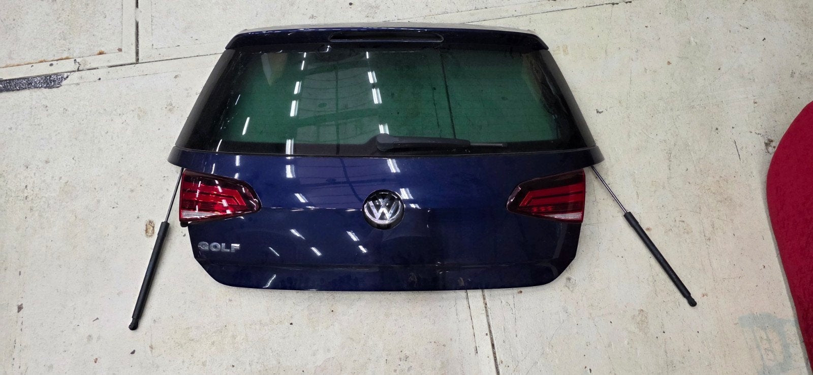 VW Golf 7/7.5 Achterklep LD5K Blauw, Auto-onderdelen, Carrosserie en Plaatwerk, Ophalen, Voor, Volkswagen, Achterklep