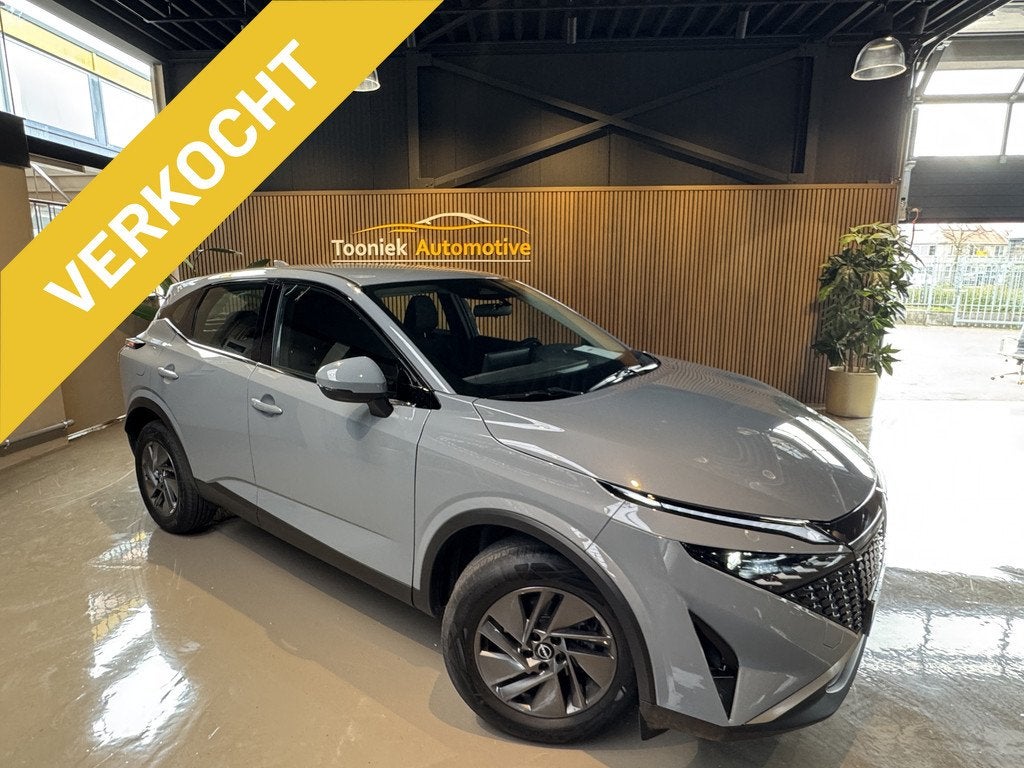 Nissan QASHQAI 1.3 MHEV Xtronic N-Connecta Navigatie LMV Cru, Auto's, Stof, Gebruikt, 4 cilinders, Met garantie (alle)