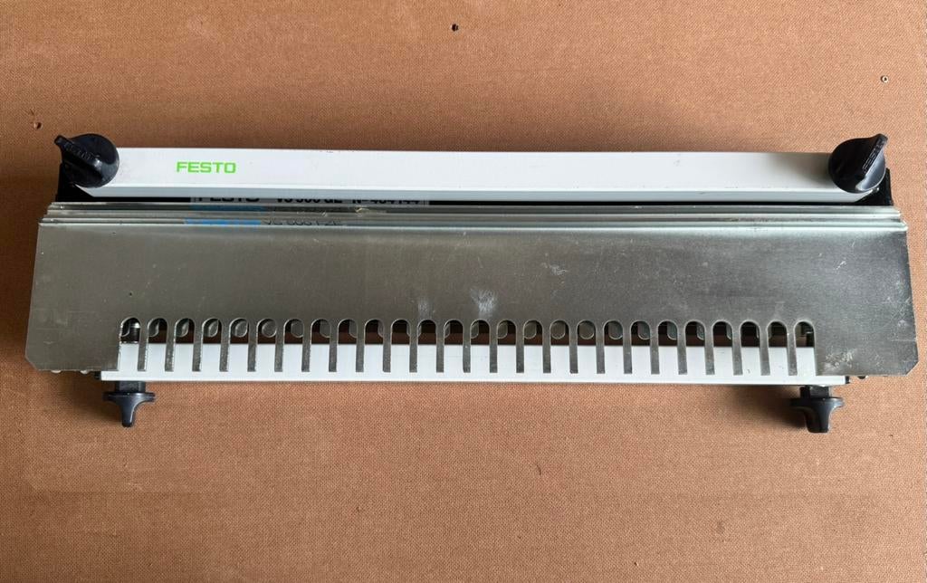 Festo , Festool zwaluwstaart freesmal, Ophalen of Verzenden, Zo goed als nieuw, Elektrisch, Bovenfrees