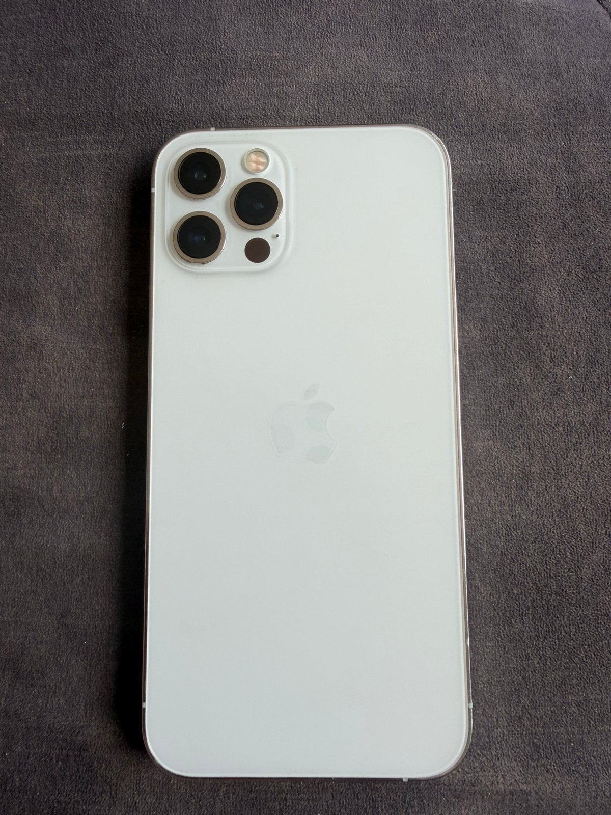 iPhone 12 Pro (inclusief beschermglaasje en telefoonhoesjes), Telecommunicatie, Mobiele telefoons | Apple iPhone, Wit, 81 %, Zonder abonnement