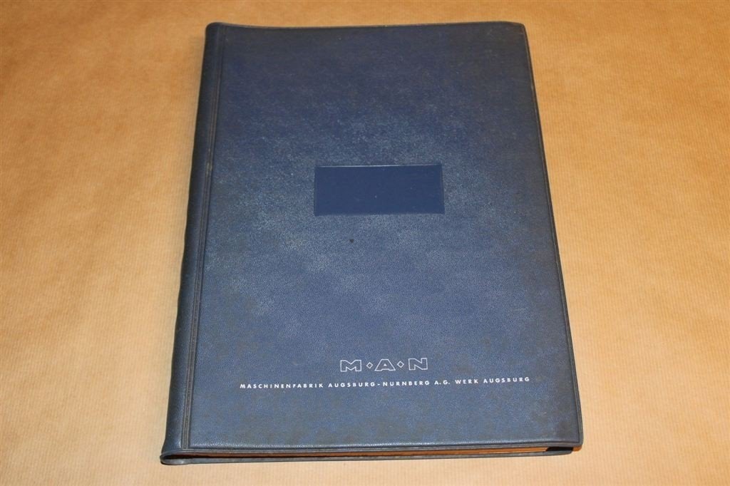 Grote catalogus - MAN Dieselmotor - 1962 !!, Ophalen of Verzenden, Zo goed als nieuw