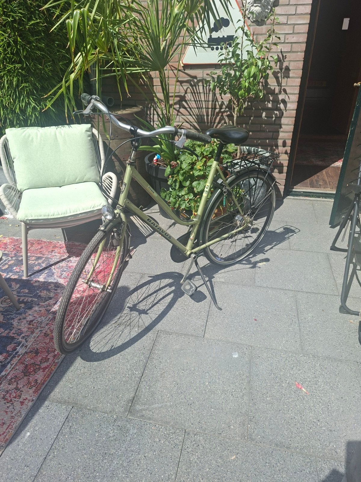 dames fiets voor in dorp, Ophalen, Gebruikt, Velgrem, Versnellingen