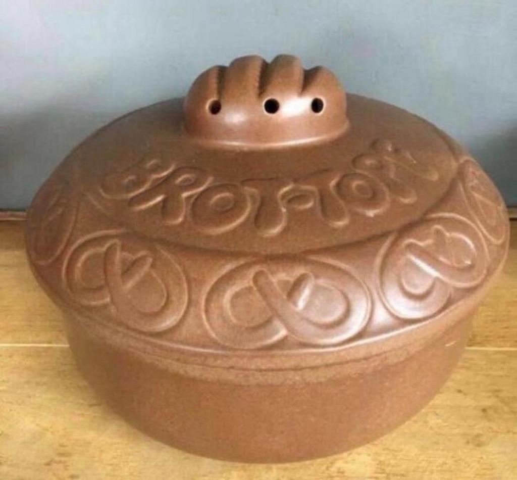 Grote terracotta BROTTORF ovenschaal met deksel HxL 22x29cm, Overige typen, Ophalen of Verzenden, Zo goed als nieuw, Steen/keramiek