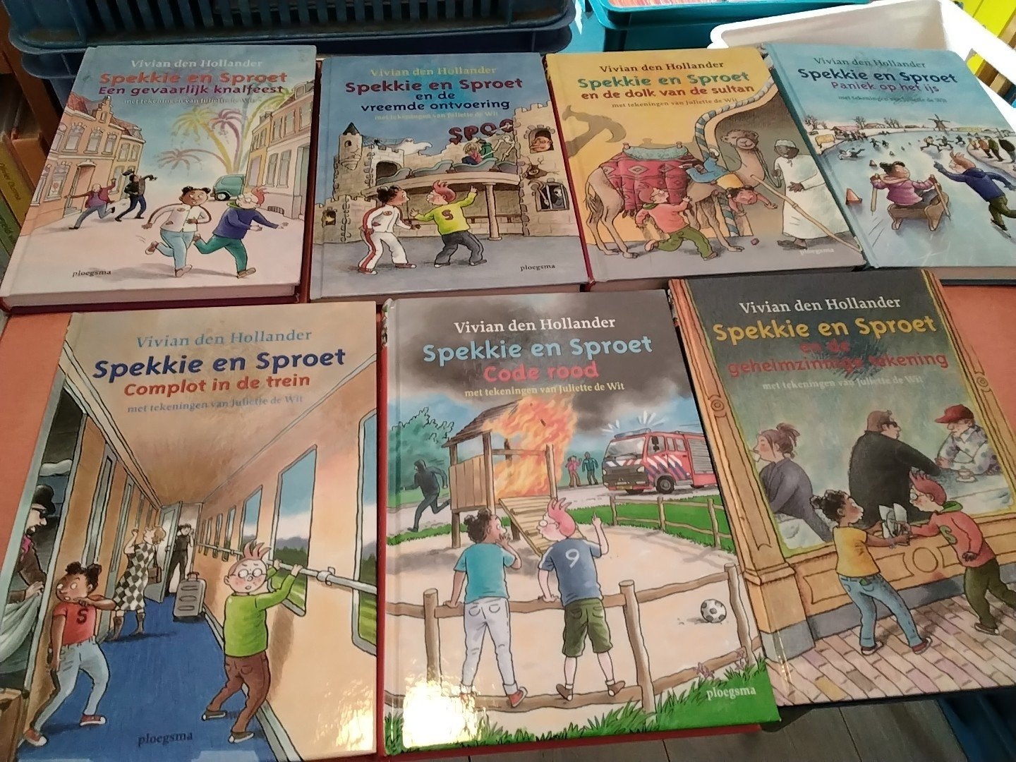 vivian den Hollander Spekkie en sproet  zie omschrijving, Boeken, Ophalen of Verzenden, Zo goed als nieuw, Fictie algemeen