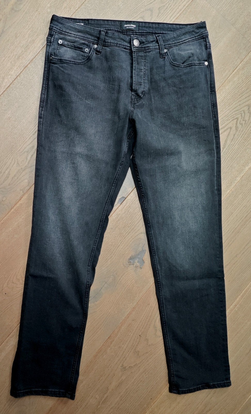 Te koop: Mooie en nieuwe jeans van JACK&JONES MT: 33/32, Kleding | Heren, Zwart, Nieuw, Ophalen of Verzenden, W33 - W34 (confectie 48/50)