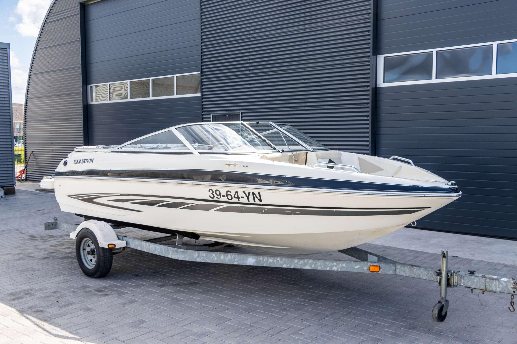 Glastron GT 185, Watersport en Boten, Overige merken, Gebruikt, Binnenboordmotor, 5 m