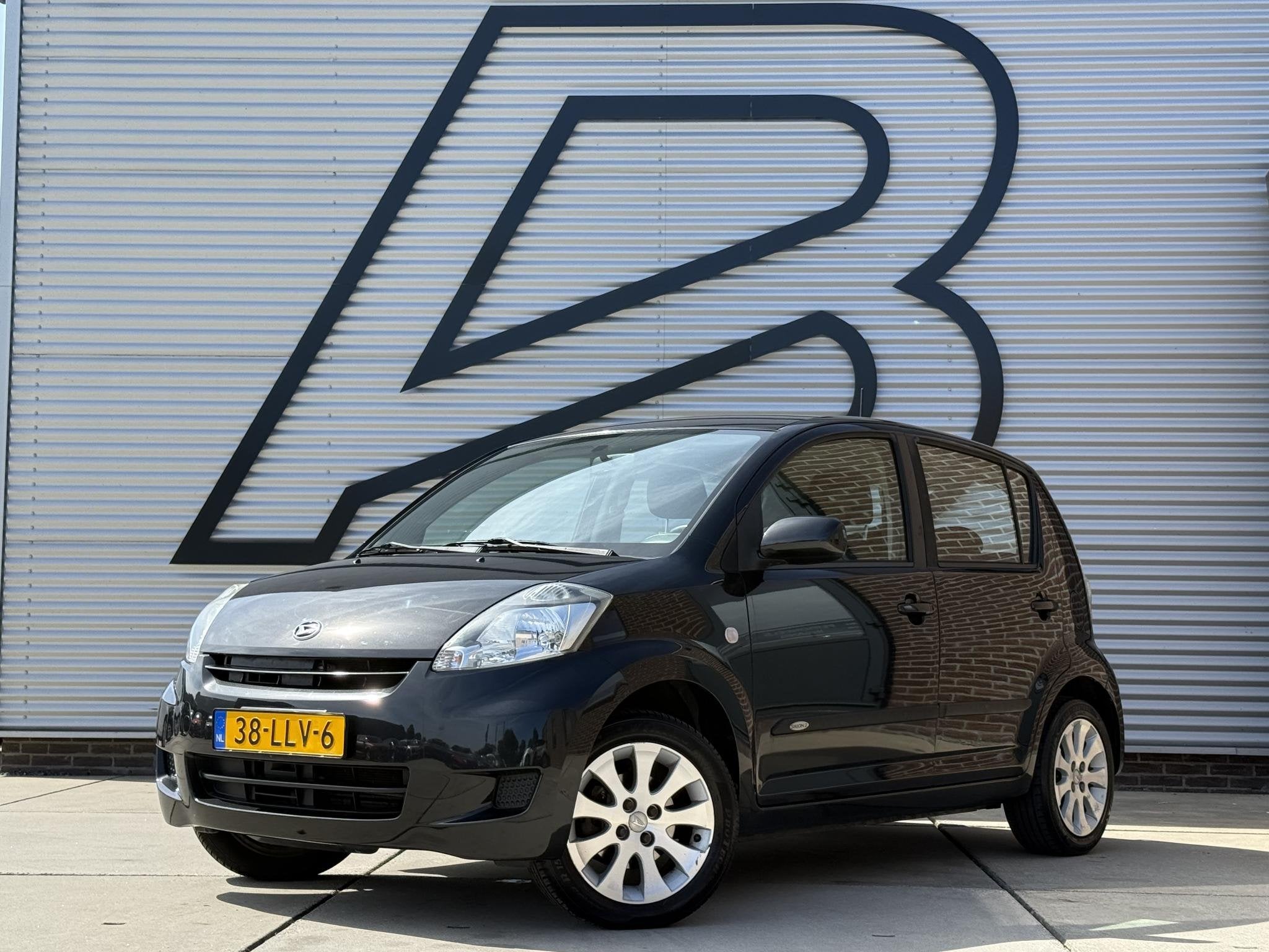 Daihatsu Sirion 2 1.3-16V Sense Automaat|Airco|Elektr. Ramen, Auto's, Daihatsu, Stof, Gebruikt, 31 €/maand, 4 cilinders