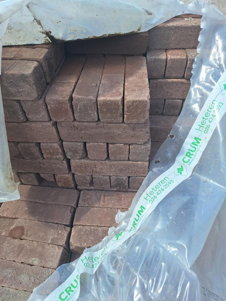Waaltjes oranje, halve pallet. Vandaag ophalen!, Tuin en Terras, Ophalen, Nieuw, Beton, Klinkers