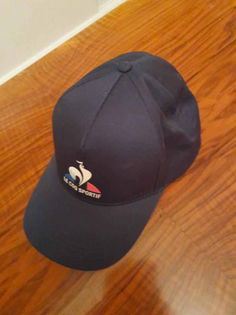 Le Coq Sportif Pet - Donkerblauw (L/XL), Ophalen of Verzenden, Zo goed als nieuw, Le Coq Sportif, Pet
