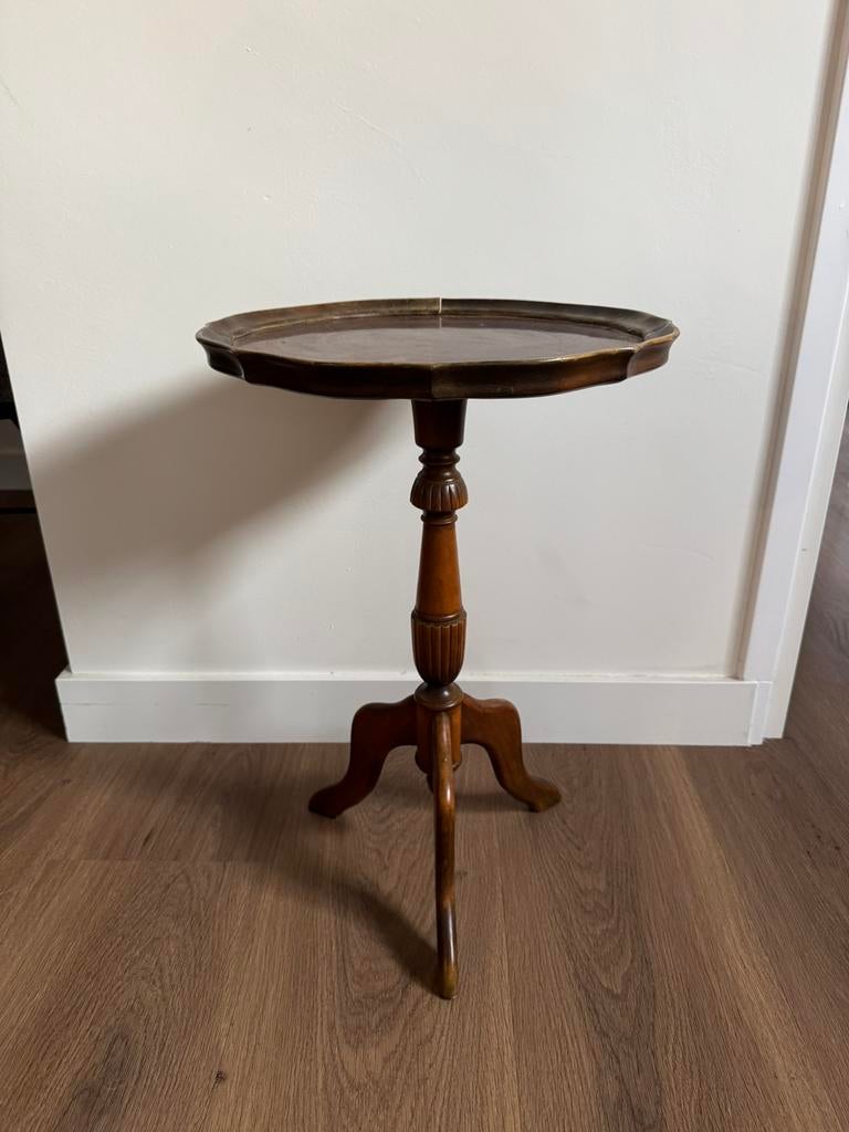 Mooie oude klassieke wijntafel, Ophalen of Verzenden, Rond, Minder dan 55 cm, 45 tot 60 cm