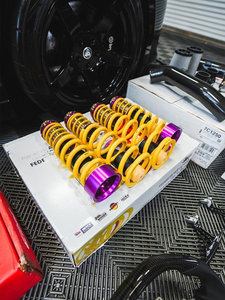 KW schroefveren set verlaging 30mm - Nissan GTR GT-R R35