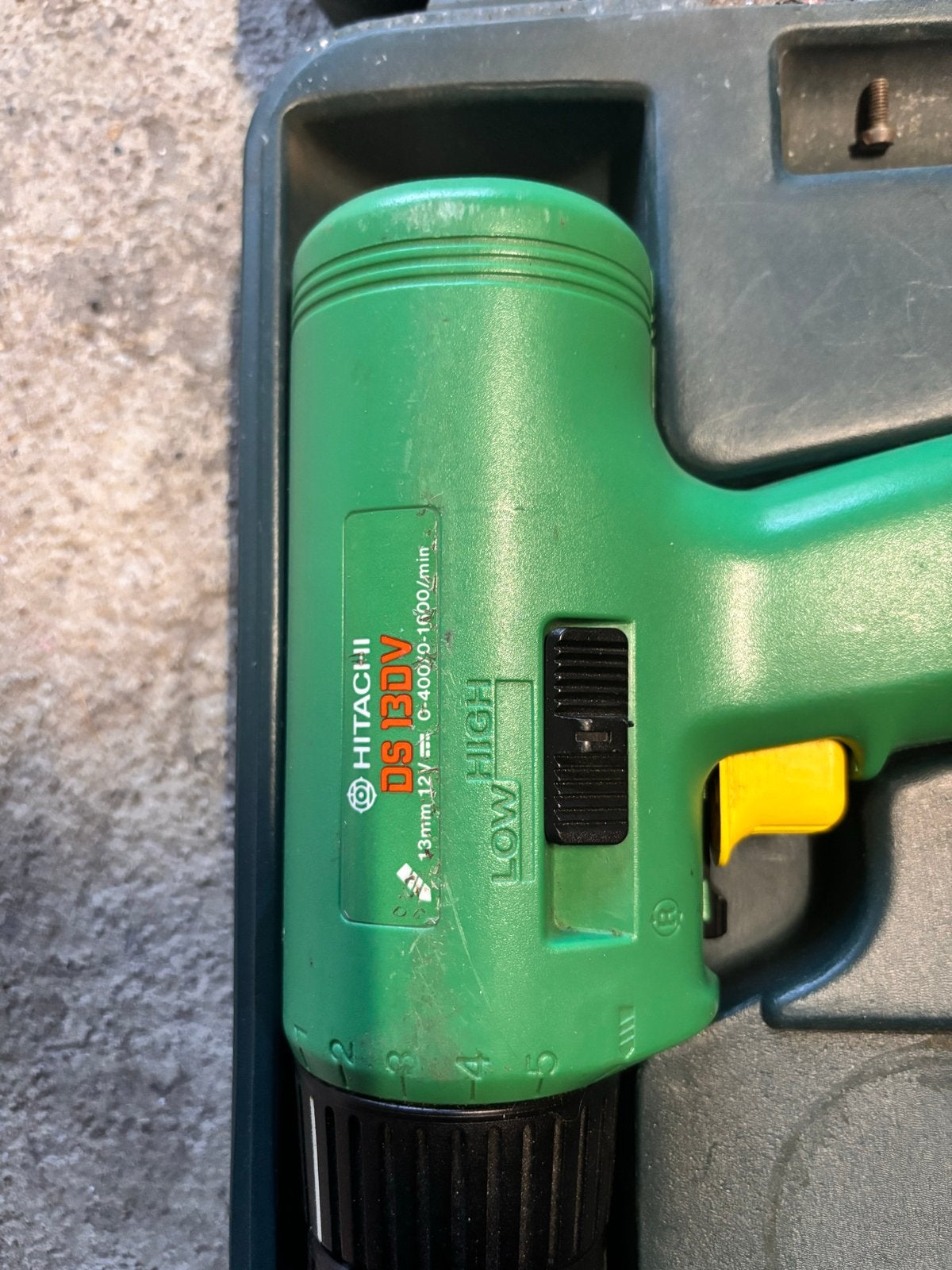 Hitachi Accu Schroef/Boormachine DS13BDV met Accu, Lader, Ko, Ophalen, Gebruikt, Variabele snelheid, Boor- en Schroefmachine